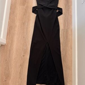 Lulu's Strapless Black Gown Size Small